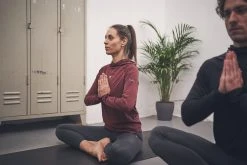 Ryzon Outlet Scope Athletic Hooded Sweater - 1st. Generation 33 Ryzon Outlet Scope Athletic Hooded Sweater - 1st. Generation